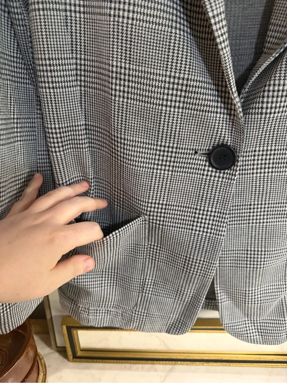 NWT Max Studio Men’s Grey Plaid Single-Button Blazer